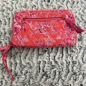 Vera Bradley wristlet wallet